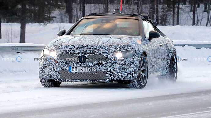 mercedes-amg-cle-convertible-spy-photo (2)