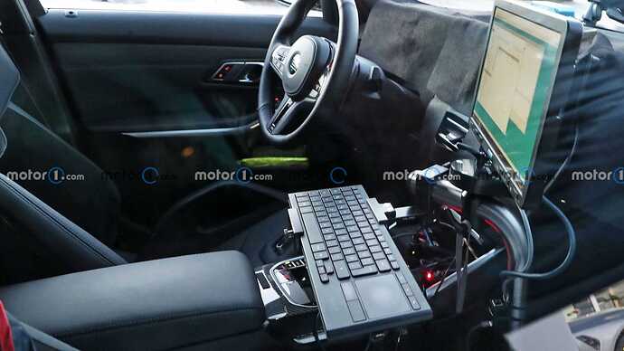 new-2023-bmw-m3-touring-spy-shots (15)