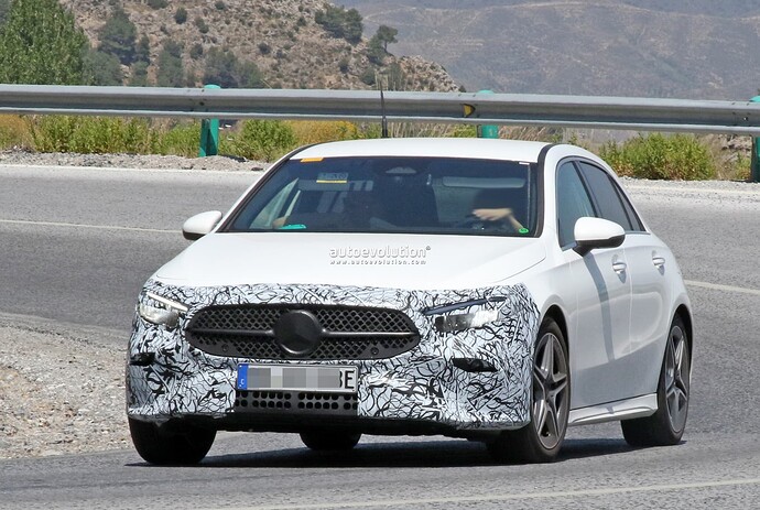 2022-mercedes-benz-a-class-spied-time-for-the-hatch-to-go-under-the-knife-165641_1