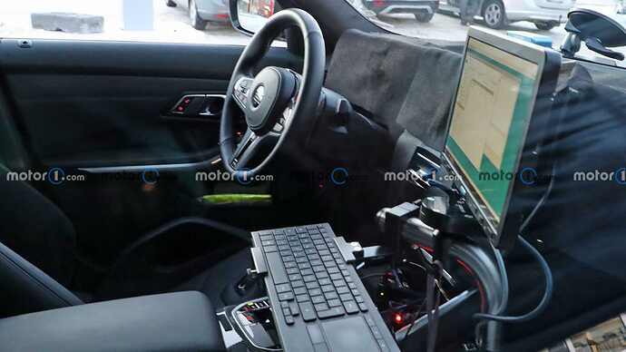 new-2023-bmw-m3-touring-spy-shots (16)