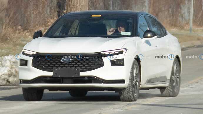 2023-ford-mondeo-fusion-spy-shots (1)