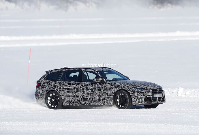 2023-bmw-m3-touring-looks-unphased-by-the-snow-in-latest-spy-video_7