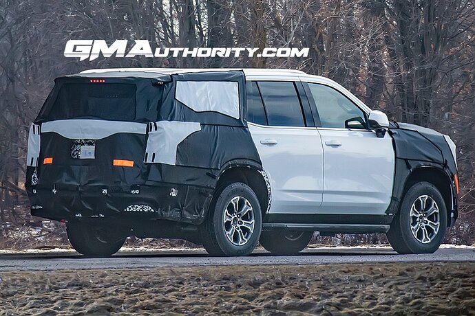 2024-GMC-Yukon-Prototype-Spy-Shots-February-2022-Exterior-003