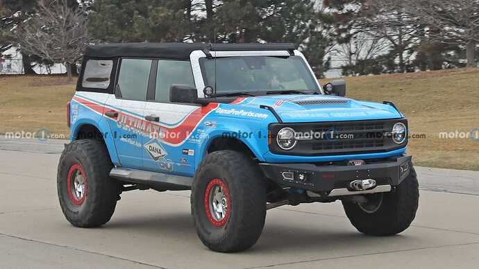 ford-performance-bronco-front-view (3)