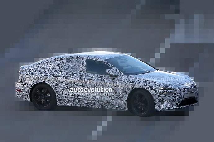 2024-audi-a6-e-tron-spied-for-the-first-time-comes-with-odd-headlights_7