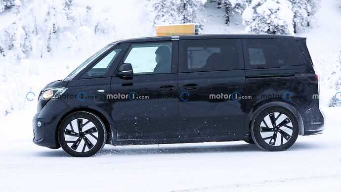 2023-vw-id.-buzz-spy-photo (12)