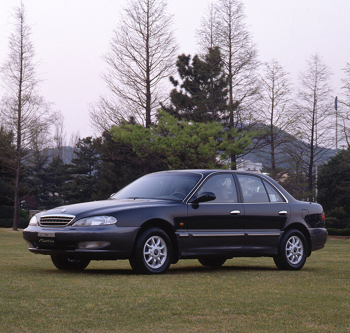 Heritage_Marcia_Outside_shot02_05