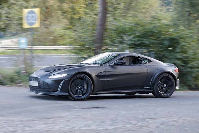2023-aston-martin-v12-vantage-spied-with-central-exhaust-system-debut-imminent_15