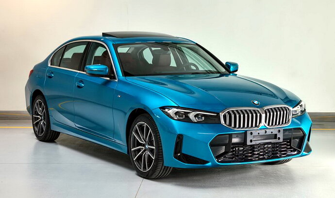 2023-BMW-3-Series-Sedan-5