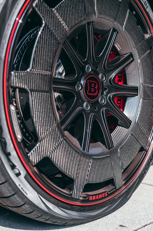 https___media.brabus.com__Resources_Persistent_a_b_8_c_ab8c92f4c15a56d6f50805508cbaa0f355a2673b_BRABUS 900 ROCKET EDITION outdoor (59)