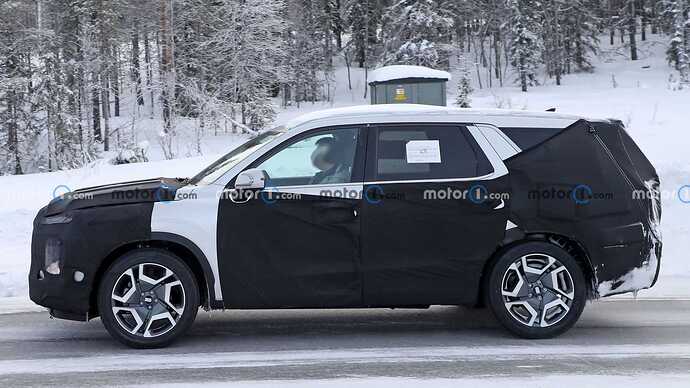 2023-hyundai-palisade-facelift-spy-photo (8)