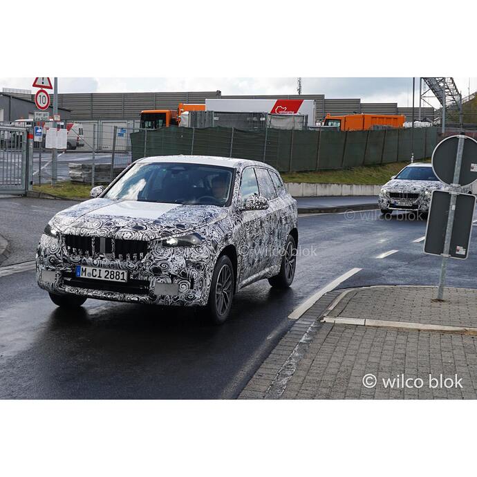 2022_bmw_x1_sav_01