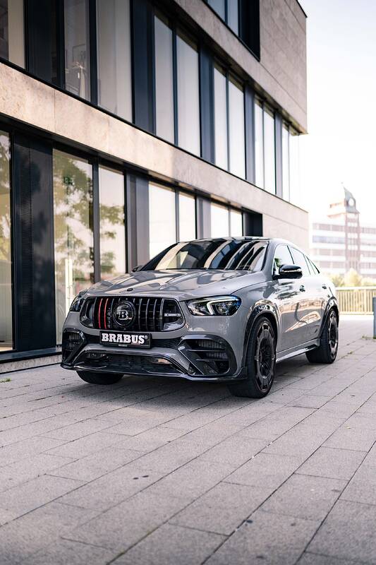 https___media.brabus.com__Resources_Persistent_7_d_3_3_7d337116e08fbbed5e42d9ed26fcc87ad94f0358_BRABUS 900 ROCKET EDITION Düsseldorf (15)