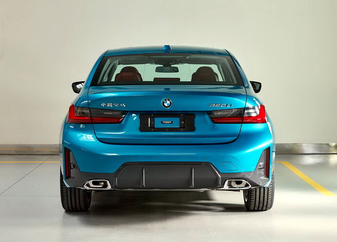 2023-BMW-3-Series-Sedan-6