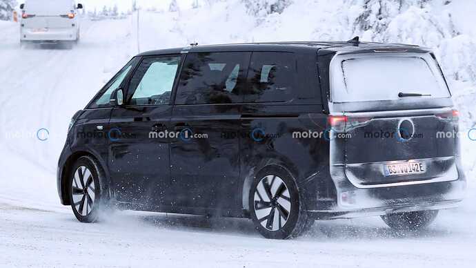 2023-vw-id.-buzz-spy-photo (22)