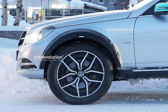 mysterious-suv-prototype-uses-mercedes-benz-c-class-body-as-a-mule_9