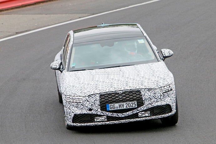 2023-genesis-g90-spied-lapping-the-nurburgring-in-the-wet_23