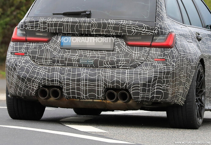 2023 BMW M3 Touring spy shots - Photo credit. Baldauf_SB-Medien (8)