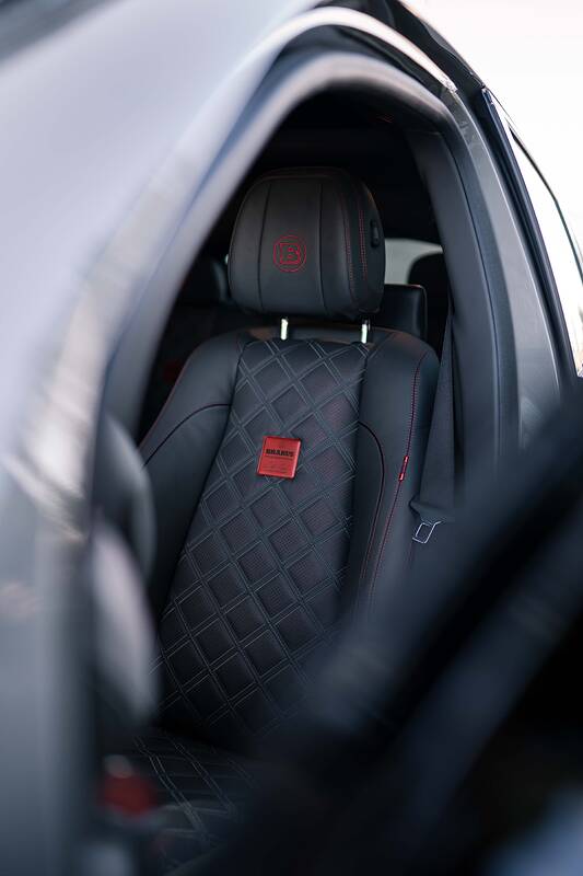 https___media.brabus.com__Resources_Persistent_a_7_f_4_a7f49aee9a3dcfc275ed14bf6fce334086d04b5a_BRABUS 900 ROCKET EDITION Düsseldorf (10)