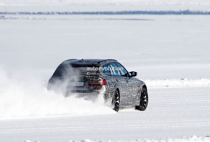 2023-bmw-m3-touring-looks-unphased-by-the-snow-in-latest-spy-video_16