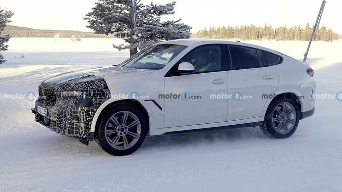 bmw-x6-side-view-facelift-spy-photo (1)