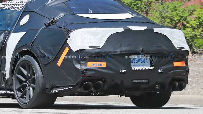 2024-ford-mustang-mach-1-rear-view-spy-photo (2)