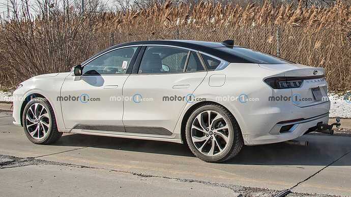 2023-ford-mondeo-fusion-spy-shots (8)