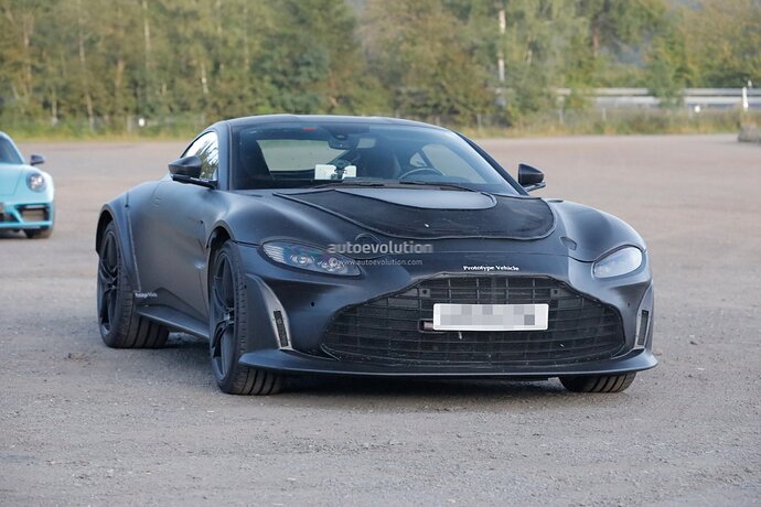 2023-aston-martin-v12-vantage-spied-with-central-exhaust-system-debut-imminent_3