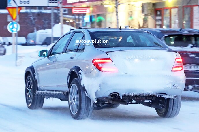 mysterious-suv-prototype-uses-mercedes-benz-c-class-body-as-a-mule_7
