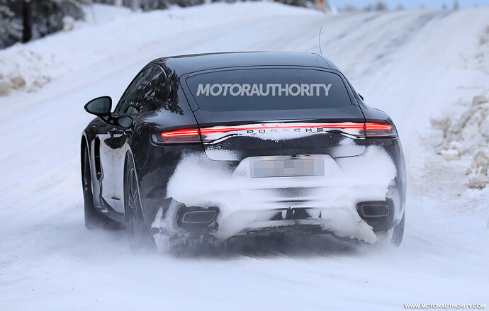 2024 Porsche Panamera spy shots - Photo credit__yyt. Baldauf_SB-Medien (8)