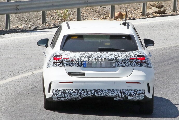 2022-mercedes-benz-a-class-spied-time-for-the-hatch-to-go-under-the-knife_11