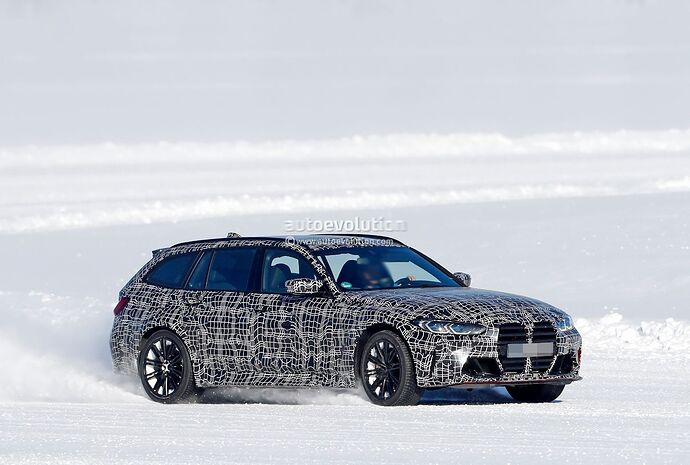 2023-bmw-m3-touring-looks-unphased-by-the-snow-in-latest-spy-video_5