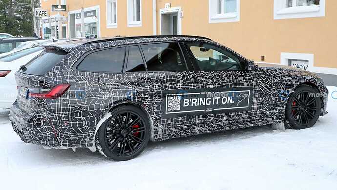 new-2023-bmw-m3-touring-spy-shots (6)