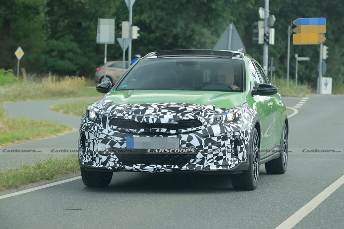 Kia-XCeed-Facelift-Scoop-13