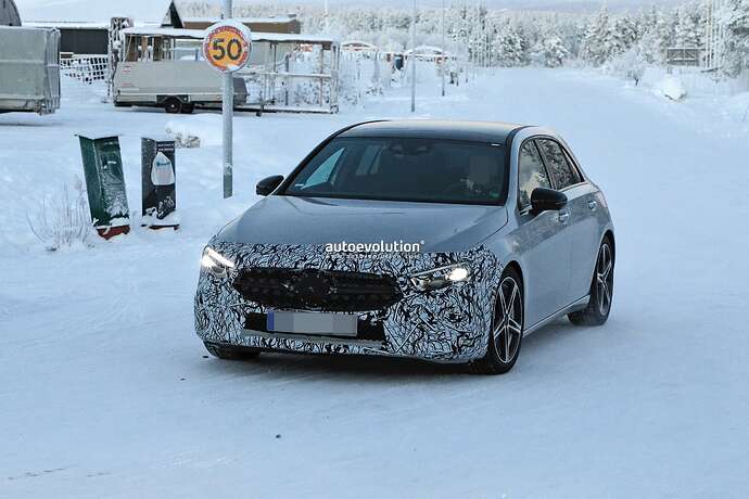 2022-mercedes-benz-a-class-starts-winter-testing-with-facemask-and-tiny-skirt_2