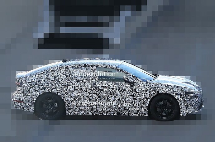 2024-audi-a6-e-tron-spied-for-the-first-time-comes-with-odd-headlights_3