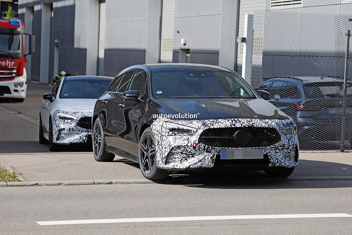 facelifted-2024-mercedes-benz-cla-getting-ready-to-rile-the-audi-a3-sedan-bmw-2er-coupe_14