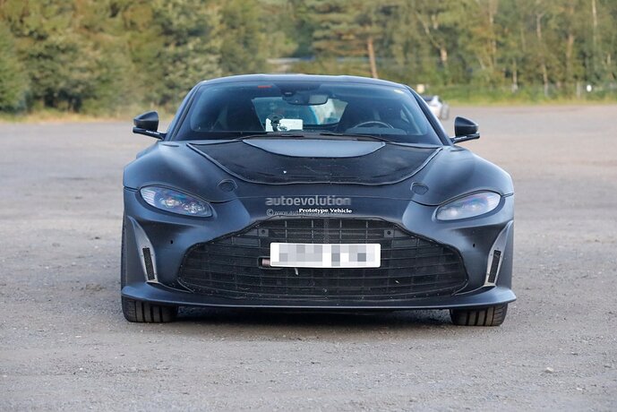 2023-aston-martin-v12-vantage-spied-with-central-exhaust-system-debut-imminent_4