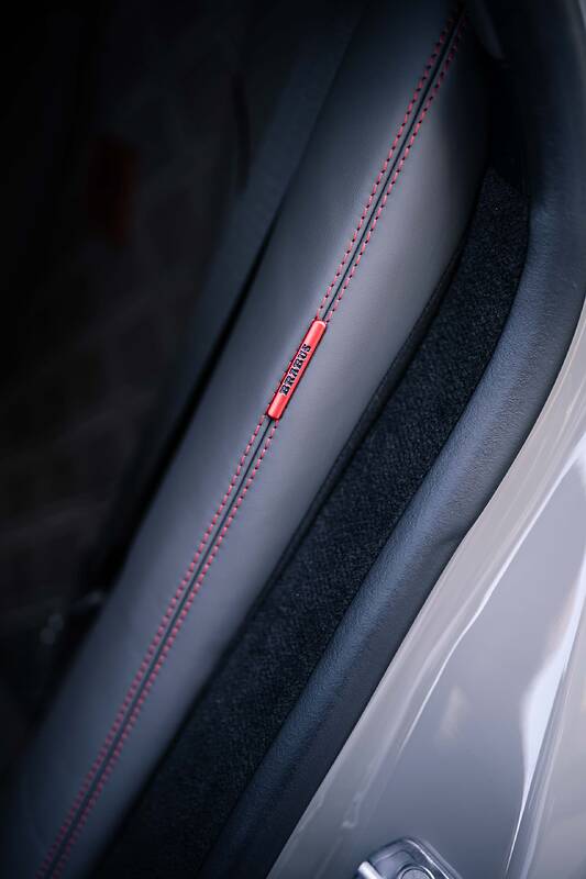 https___media.brabus.com__Resources_Persistent_6_5_7_b_657b9d068597b690fac0d3632e11c214d56acb11_BRABUS 900 ROCKET EDITION Düsseldorf (14)