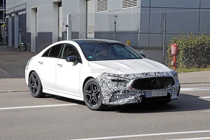 facelifted-2024-mercedes-benz-cla-getting-ready-to-rile-the-audi-a3-sedan-bmw-2er-coupe_27