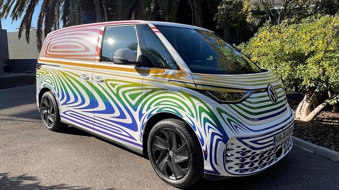 vw-id-buzz-already-arrived-in-barcelona-and-this-is-the-first-interior-picture_1