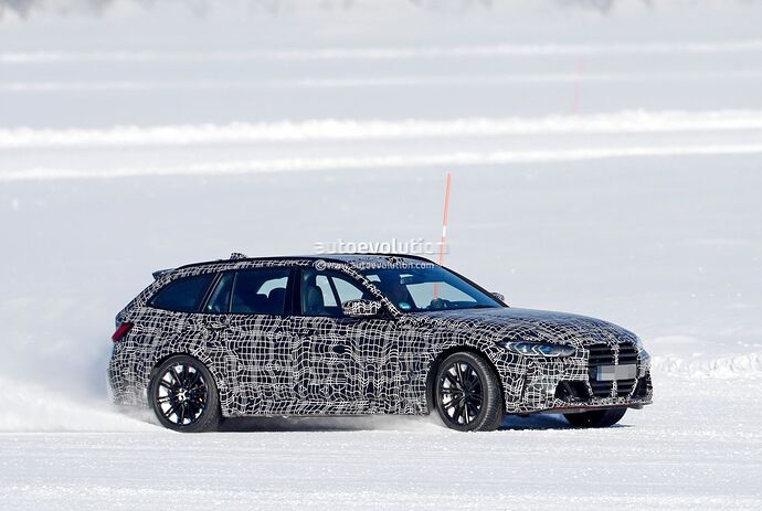 2023-bmw-m3-touring-looks-unphased-by-the-snow-in-latest-spy-video_6