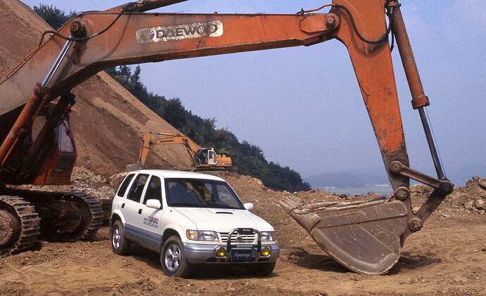 Heritage_Sportage_Outside_shot04_09