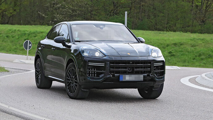 Erlkoenig-Porsche-Cayenne-Coup--169Gallery-7d6579b1-1797383