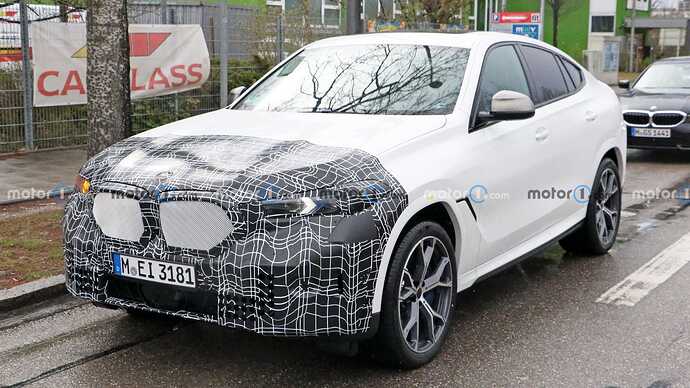bmw-x6-facelift-spy-shots-front-angle