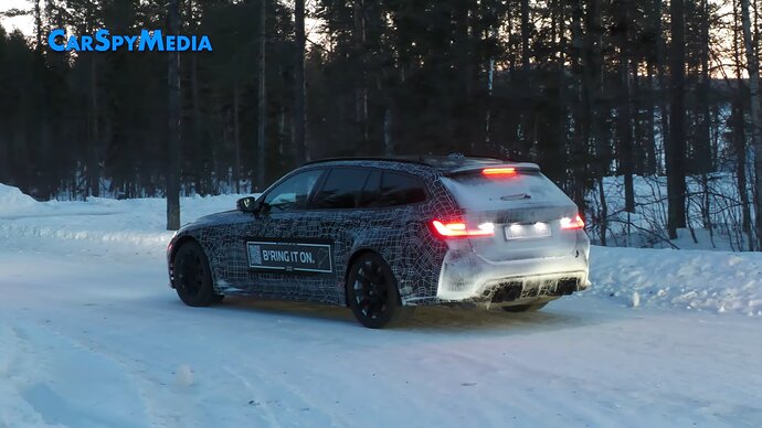 2023-bmw-m3-touring-looks-unphased-by-the-snow-in-latest-spy-video-180518_1