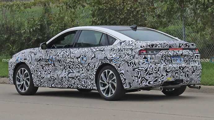 ford-fusion-or-mondeo-replacement-spy-photos-rear-three-quarters