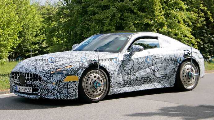 mercedes-amg-gt-coupe-plug-in-hybrid-spy-shots (10)