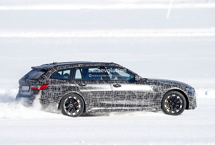 2023-bmw-m3-touring-looks-unphased-by-the-snow-in-latest-spy-video_11