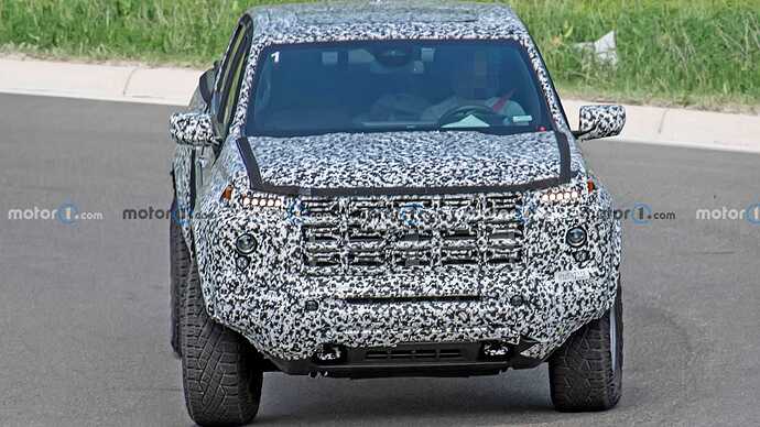 gmc-canyon-at4x-front-view-spy-photo (1)